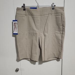 NWT Hilary Radley Kacki Shorts